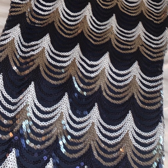 Semi Formal Dress - Picture 4 of 4